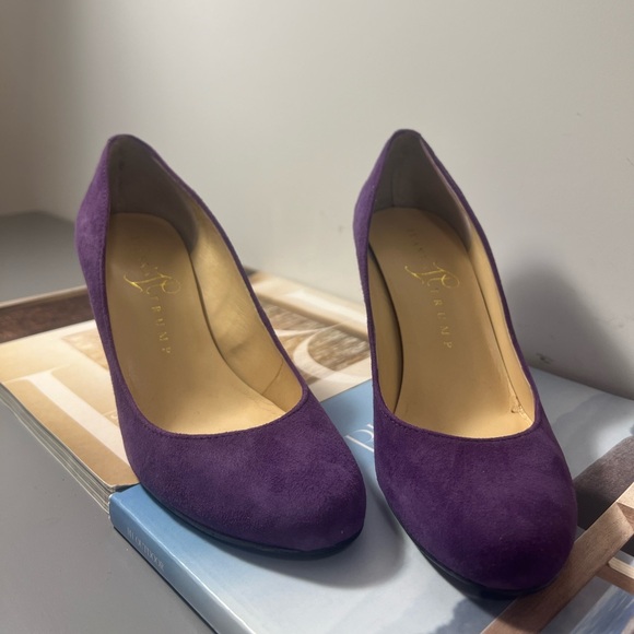 Simplistic high heels - Picture 2 of 3